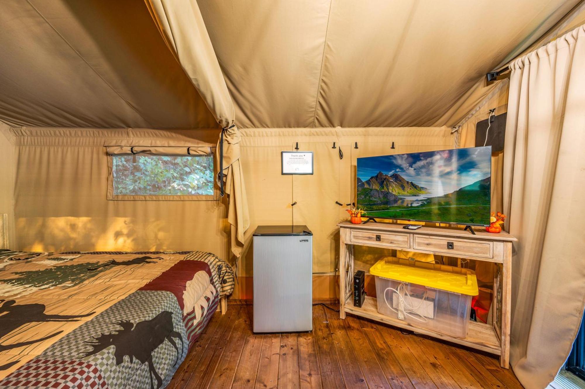 Firefly Season Glamping Hotel Sevierville Kültér fotó